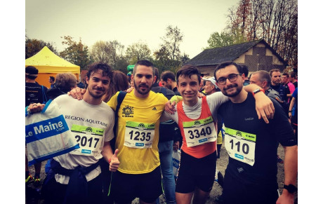 Nos rameurs courent aux 10km du Maine Libre